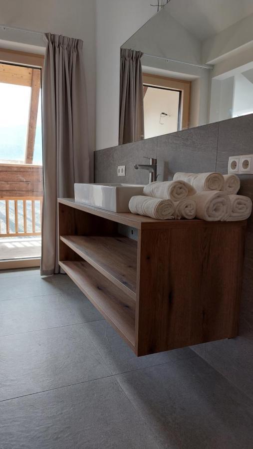 Mittelbergerhof Ferienwohnungen Vilpiano Bagian luar foto