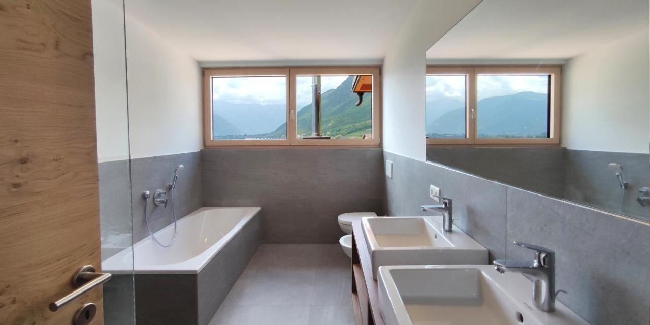 Mittelbergerhof Ferienwohnungen Vilpiano Bagian luar foto